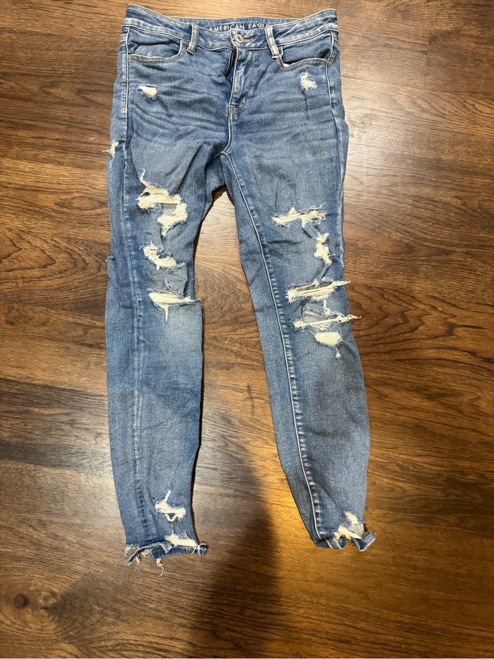 American Eagle Outfitters Light Blue Distressed Skinny Jeans